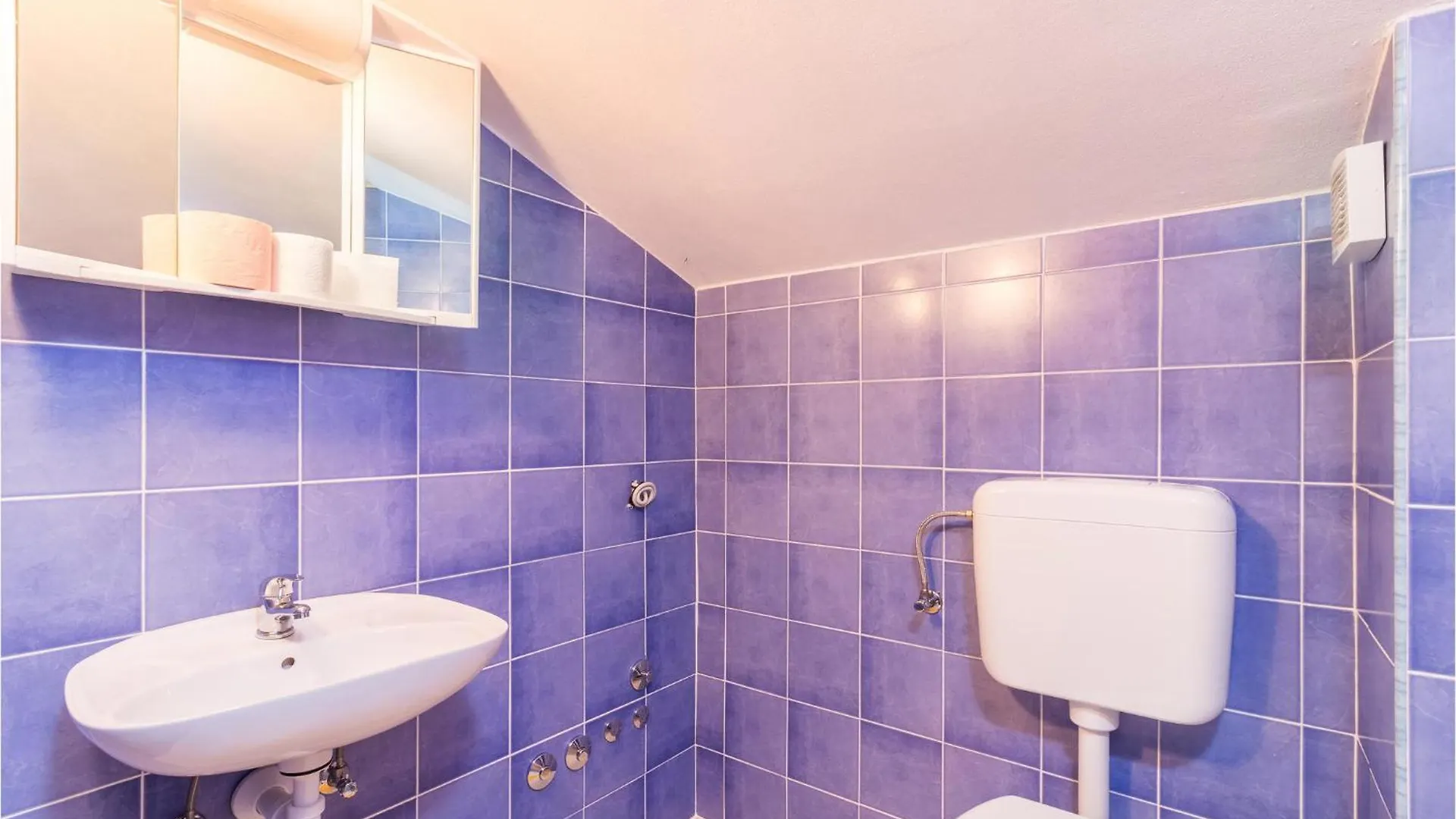 1 Bedroom Awesome Home In Bale Krmed