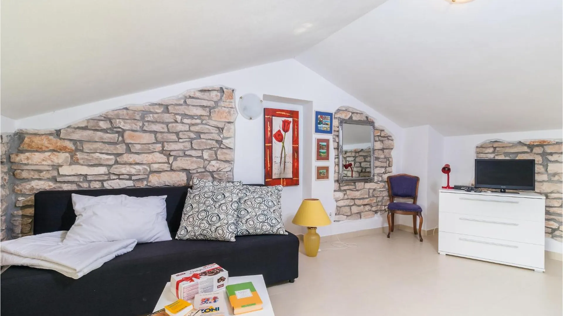 1 Bedroom Awesome Home In Bale Krmed