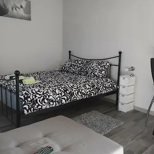 Apartman M&s Perkovic, Krmed